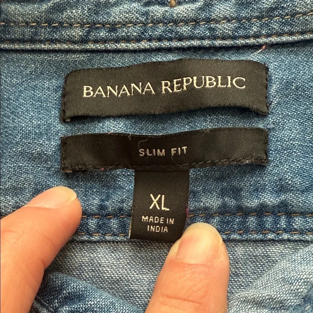 Banana Republic Casual Blue Button Down Shirt